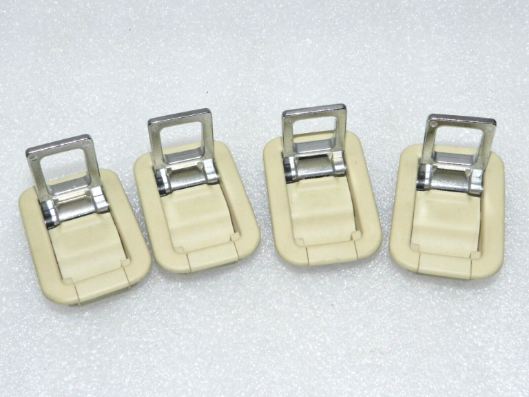 Lexus RX III (AL10) Bagāžas nodalījuma turētāja montāžas komplekts Ivory 66310-30010