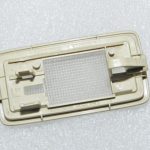 1x oriģinālais Lexus RX III (AL10) salona apgaismojums ziloņkaula krāsā 81340-30100, 8134030100A4