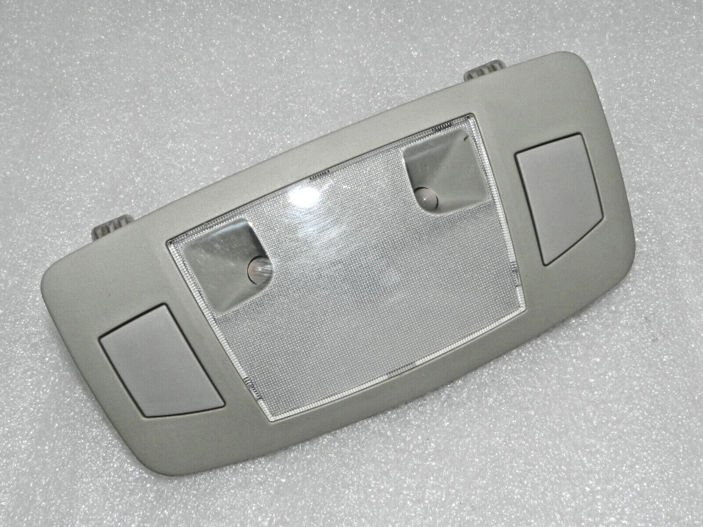 Lexus RX III (AL10) salona apgaismojums aizmugurējais pelēks 8136048070B0, 81360-48070