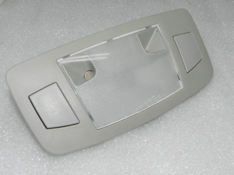 Lexus RX III (AL10) salona apgaismojums aizmugurējais pelēks 8136048070B0, 81360-48070