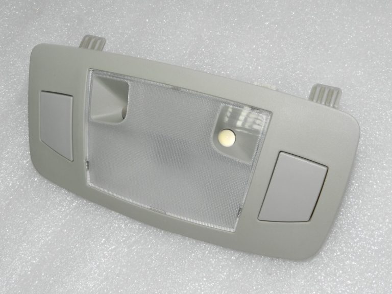 Lexus RX III (AL10) salona apgaismojums aizmugurējais pelēks 8136048070B0, 81360-48070