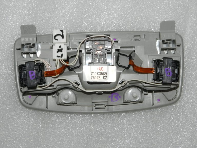 Lexus RX III (AL10) salona apgaismojums aizmugurējais pelēks 8136048070B0, 81360-48070