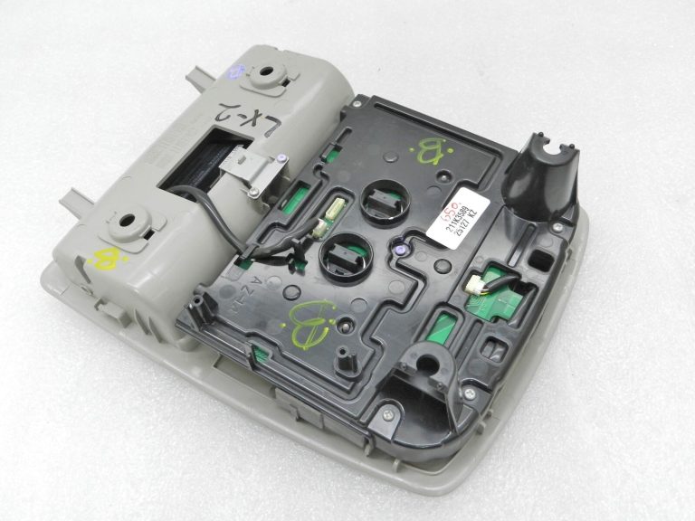 Lexus RX III (AL10) Priekšējais salona apgaismojums 8126048430B0, 81260-48430-B0