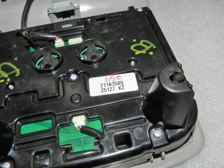 Lexus RX III (AL10) Priekšējais salona apgaismojums 8126048430B0, 81260-48430-B0