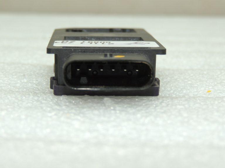 Seat Cupra Leon KL8 vadības bloks Kessy 5WA962133F