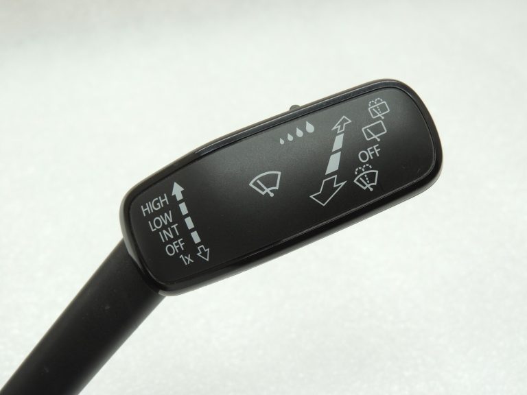 Seat Cupra Leon KL8 kombinētais slēdža indikatora tīrītāja slēdzis 5Q1953507GA