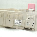 Toyota Avensis T27 drošinātāju kārbas vadības bloks 8273005S60 8273005J70