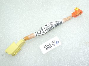 Toyota Avensis T27 Gaisa spilvena spraudnis priekšējais labais 8214005010