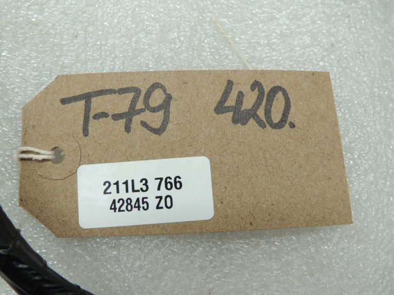 Toyota Avensis T27 aizmugurējo durvju instalācijas instalācija 8218405280