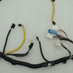 Toyota Avensis T27 interjera apakšējās virsbūves elektroinstalācijas siksna kreisā 8216105P90