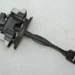 Opel Insignia A durvju bremzes priekšējais 13229021