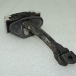 Opel Insignia A durvju bremzes priekšējais 13229021