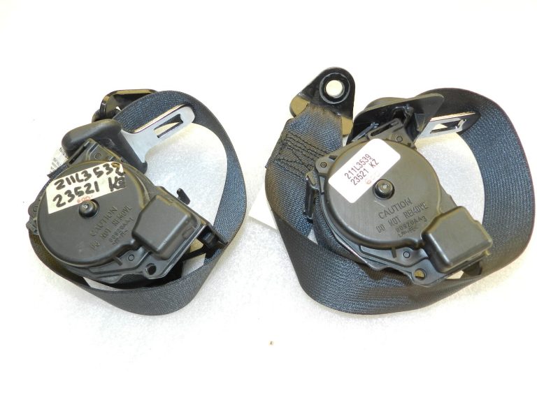 Nissan Qashqai II (J11) Aizmugurējā drošības josta labā / kreisā 888444EA0A, 88844M