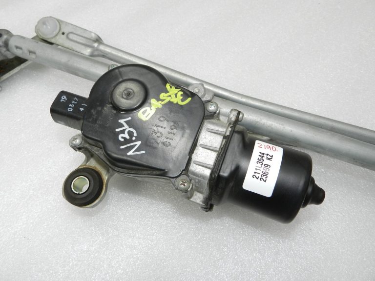 Nissan Qashqai II (J11) Stikla tīrītāju saiknes tīrītāja motors 288004EH0B Oriģināls 10t km!