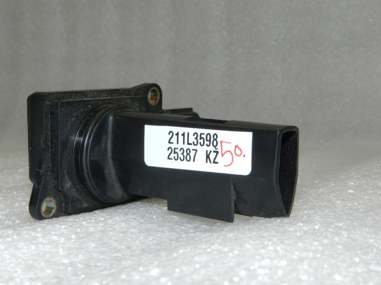 OEM Mitsubishi Outlander I Grandis Lancer 2.4i masas gaisa plūsmas sensors LMM MAF MR985187