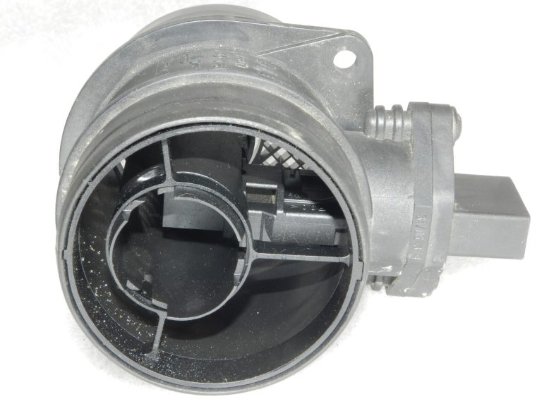 Mitsubishi Outlander II 2.0d VW Audi Seat Skoda LMM MAF 074906461B, MN191135