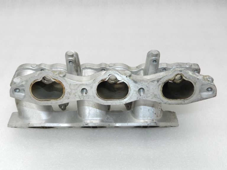 OEM Mitsubishi Outlander II 3.0 V6 ieplūdes kolektors 1540A191