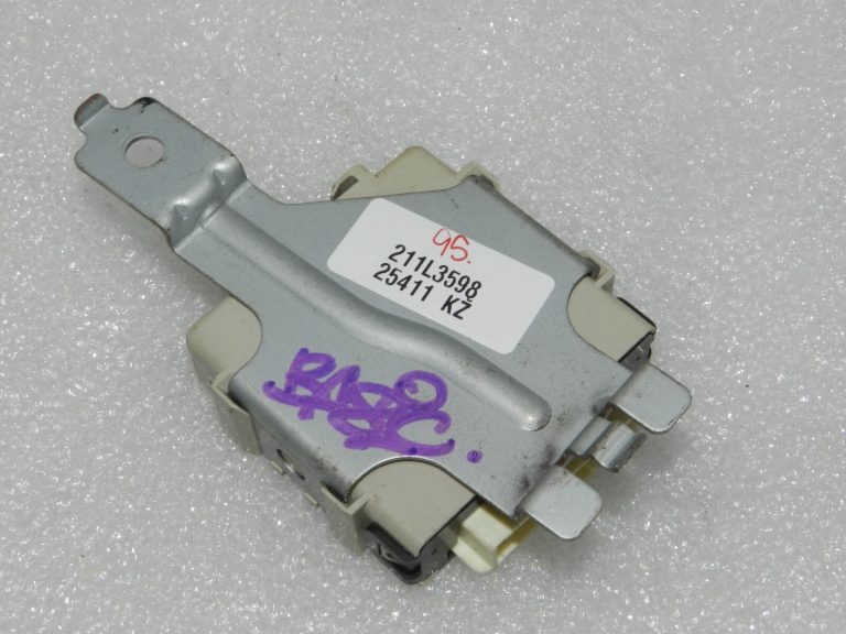 Citroen C-Crosser Peugeot 4007 Priekšējo lukturu regulēšanas ECU 8634A018
