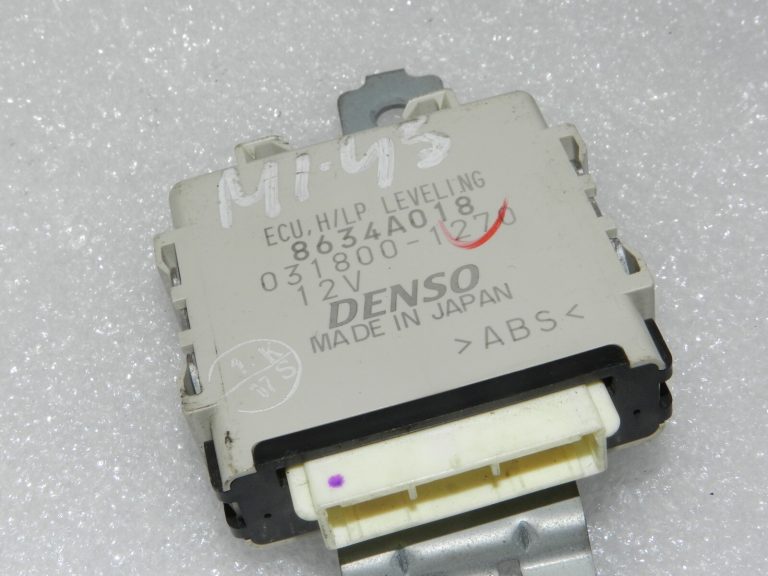 Citroen C-Crosser Peugeot 4007 Priekšējo lukturu regulēšanas ECU 8634A018