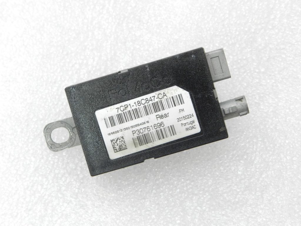 Ford Focus III Kuga II FM antenas pastiprinātāja izolators 7CP1-18C847-CA, 1695506