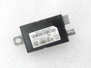 OE Ford Focus III Kuga II FM антенна усилитель изолятор 7CP1-18C847-CA, 1695506