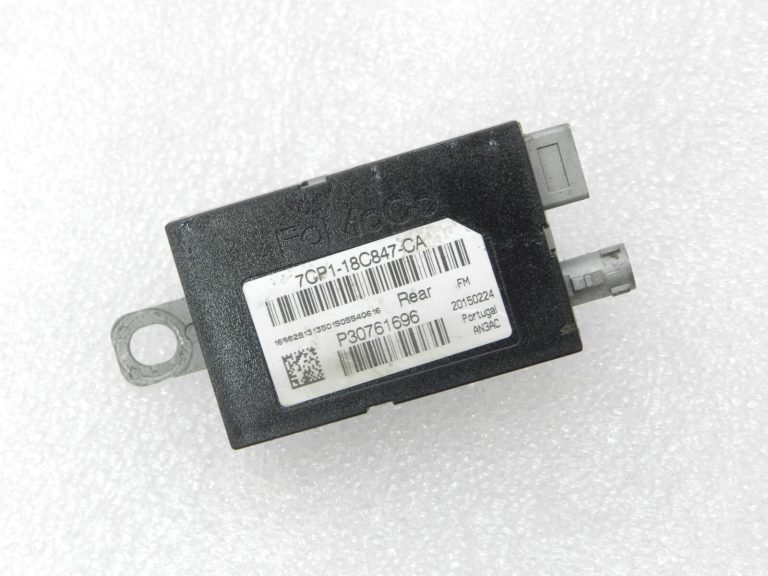Ford Focus III Kuga II FM antenas pastiprinātāja izolators 7CP1-18C847-CA, 1695506