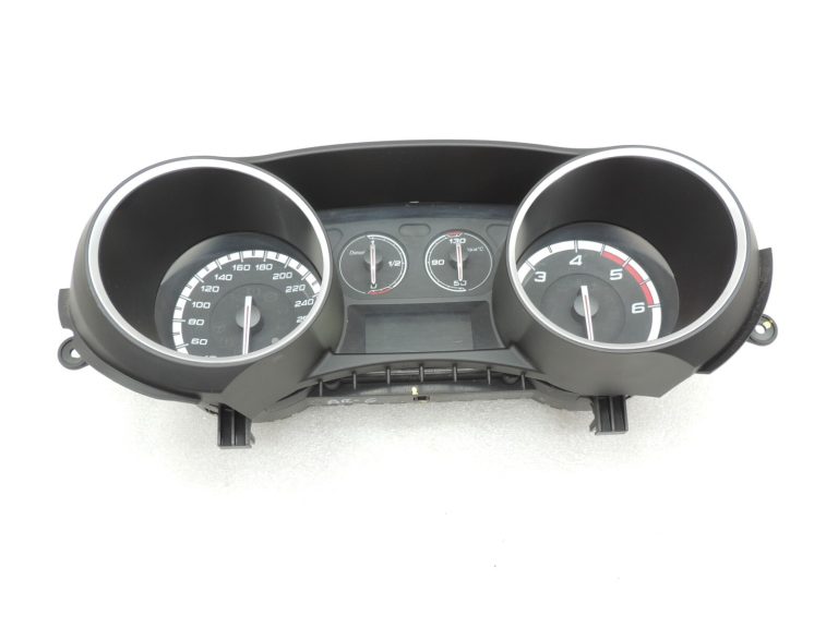 Alfa Romeo Giulietta 940 Diesel spidometra instrumentu klasteris 50527456 Klasteris