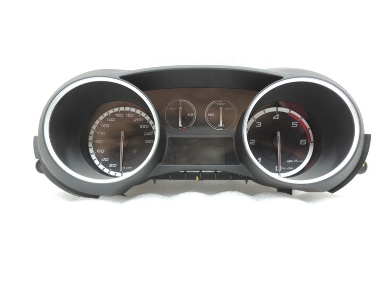 Alfa Romeo Giulietta 940 Diesel spidometra instrumentu klasteris 50527456 Klasteris