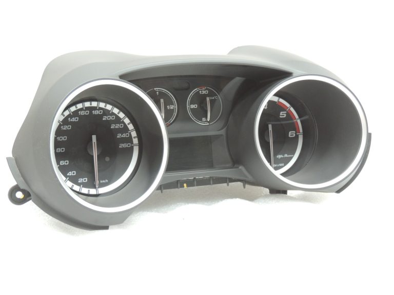 Alfa Romeo Giulietta 940 Diesel spidometra instrumentu klasteris 50527456 Klasteris