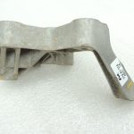 Opel Insignia B M32 manuālās pārnesumkārbas kronšteina atbalsts pa kreisi 22937306