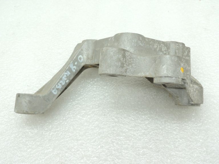 Opel Insignia B M32 manuālās pārnesumkārbas kronšteina atbalsts pa kreisi 22937306