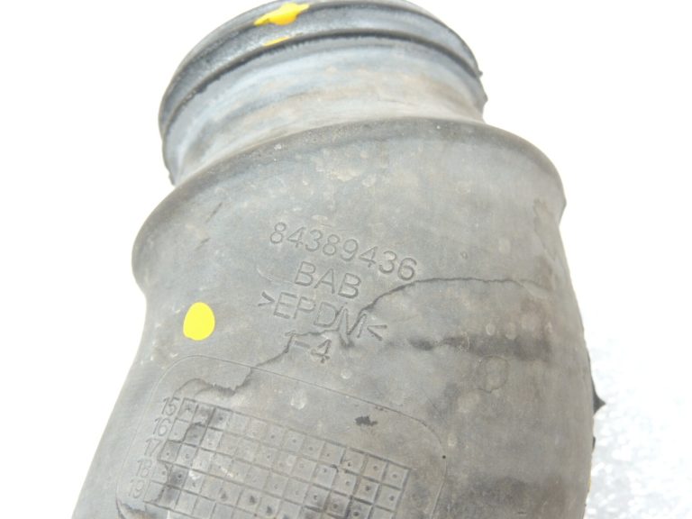 Opel Insignia B LHD Aizsardzības bagāžnieks stūres mehānisma locītava 84389436