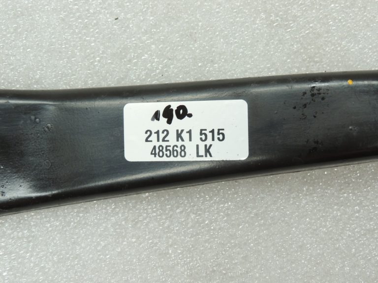 Alfa Romeo Giulietta 940 Trieciena amortizatora kronšteins priekšējais kreisais 51811241