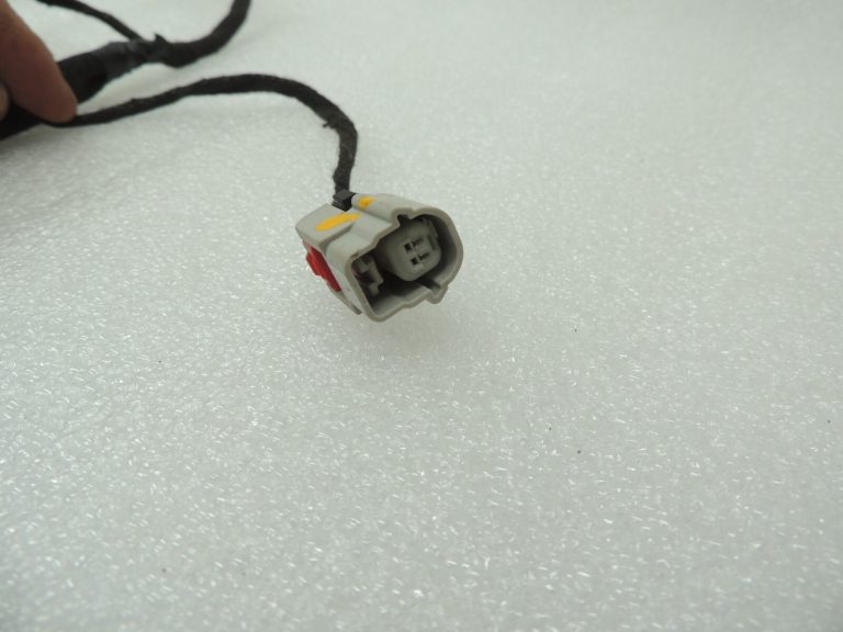 Opel Insignia B Priekšējo kreiso durvju elektroinstalācija 39152991 Priekšējo kreiso durvju elektroinstalācija