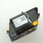 Opel Insignia B Priekšējais kreisais centrālā bloķētāja slēdzis ZV 26200592