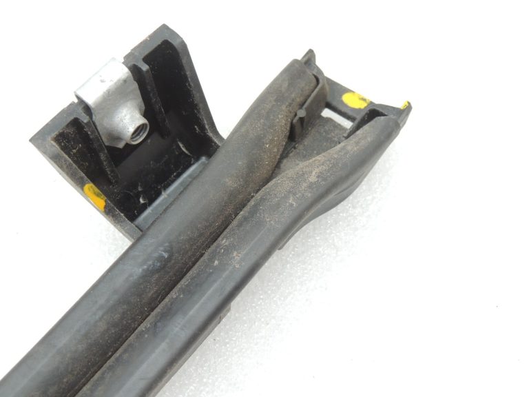 Opel Insignia B Hečbeks Aizmugurējā kreisā loga vadītāja 39107273 YR00193680