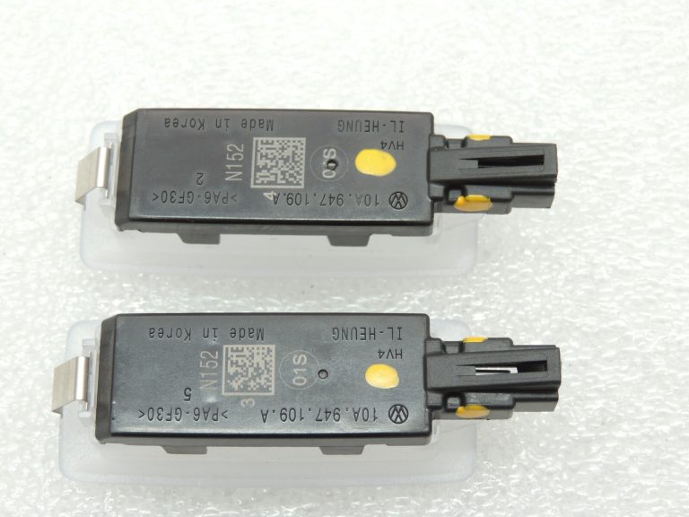 Seat Cupra Leon KL8 LED interjera apgaismojuma pāris 10A947109A