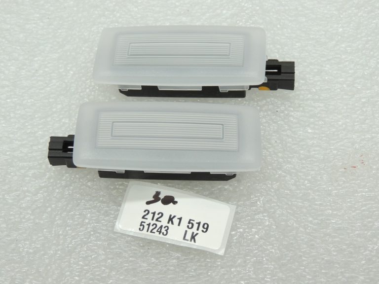 Seat Cupra Leon KL8 LED interjera apgaismojuma pāris 10A947109A