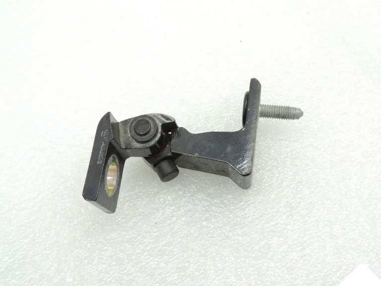 Seat Cupra Leon KL8 Sportstourer durvju eņģe kreisā krāsa Y9T 8W0831403A