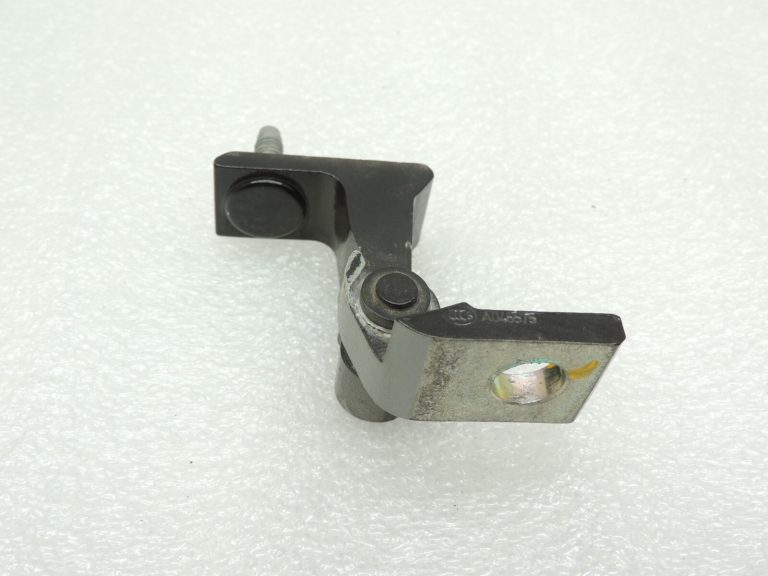 Seat Cupra Leon KL8 Sportstourer durvju eņģe kreisā krāsa Y9T 8W0831403A