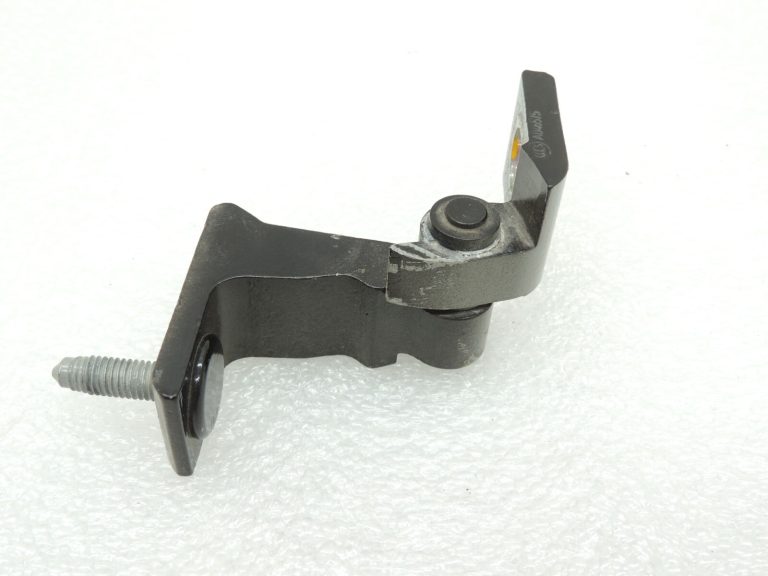 Seat Cupra Leon KL8 Sportstourer durvju eņģe kreisā krāsa Y9T 8W0831403A