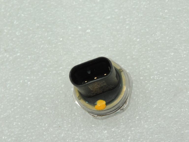 Oriģināls Seat Cupra Leon 1.5TSI DFYA motora spiediena sensors 05E906277A