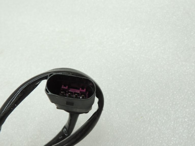 Oriģināls Seat Cupra Leon 1.5TSI DFYA Lambda sensors pēc katalītiskā neitralizatora 04E906262CS