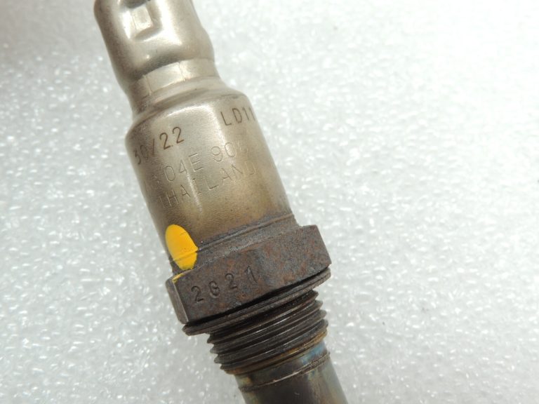 Oriģināls Seat Cupra Leon 1.5TSI DFYA Lambda sensors pēc katalītiskā neitralizatora 04E906262CS
