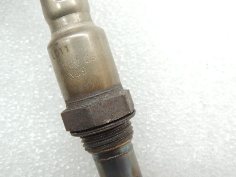 Oriģināls Seat Cupra Leon 1.5TSI DFYA Lambda sensors pēc katalītiskā neitralizatora 04E906262CS