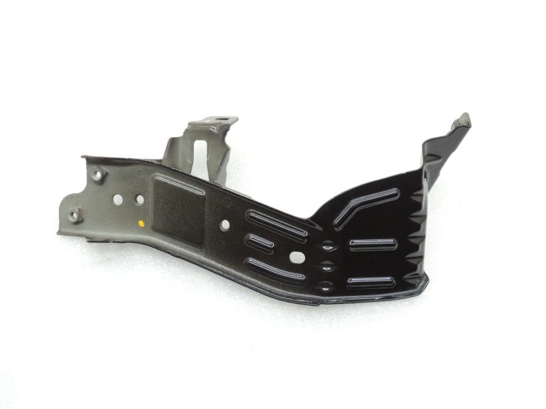Oriģināls Seat Cupra Leon KL8 Priekšējā labā luktura kronšteins Apakša 5FA821168