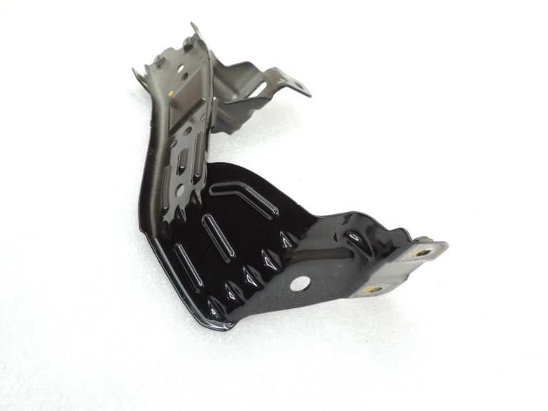 Oriģināls Seat Cupra Leon KL8 Priekšējā labā luktura kronšteins Apakša 5FA821168