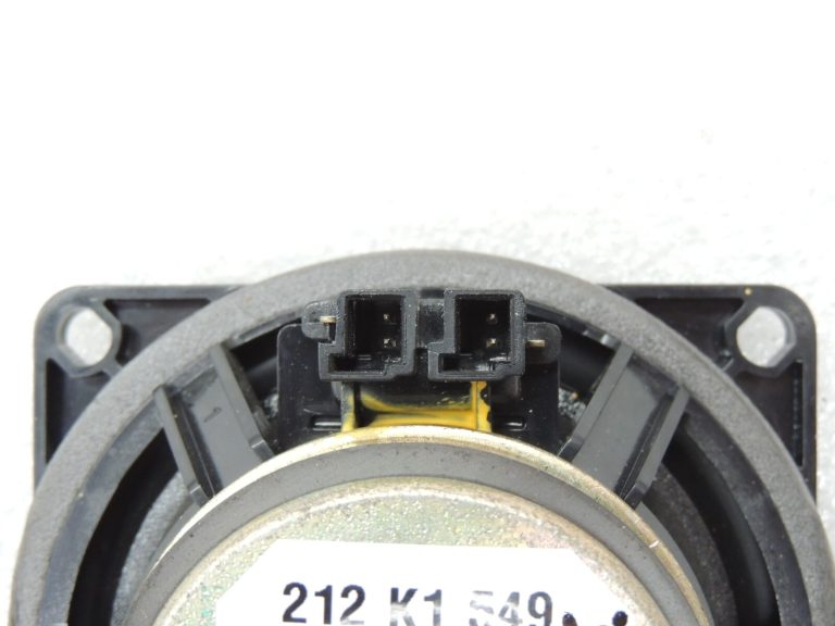 BMW 5ER E60 E61 vidējā diapazona skaļrunis 65126923174 6923174