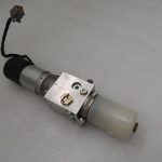 Volvo V70 III aizmugurējo durvju hidrauliskais sūknis bagāžnieka vāka atvērējs 31218393 30716755
