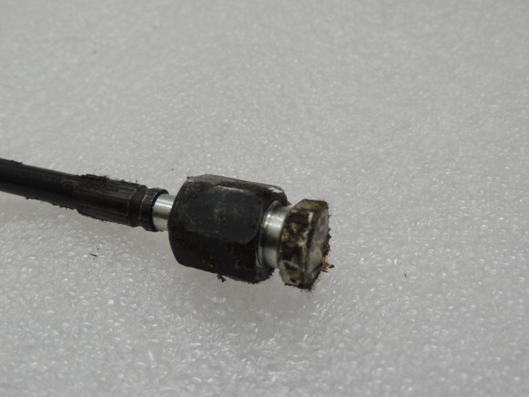 Volvo V70 III aizmugurējo durvju hidrauliskā sūkņa līnija Pos.76 31218396 GCP līnija